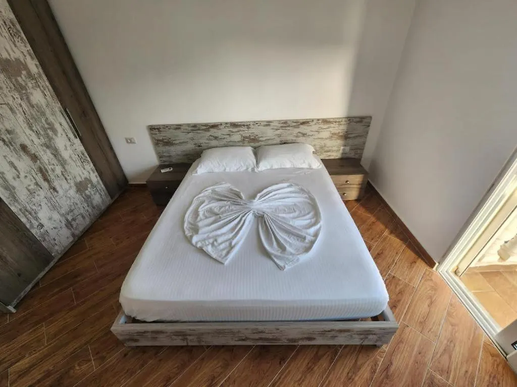 Blue Sea View Apartment Saranda Arnavutluk